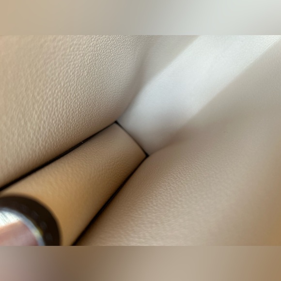 Toiletry 26 in Monogram - Picture 14 of 16